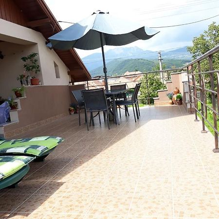 Casa Delia Hotell Călimăneşti Exteriör bild