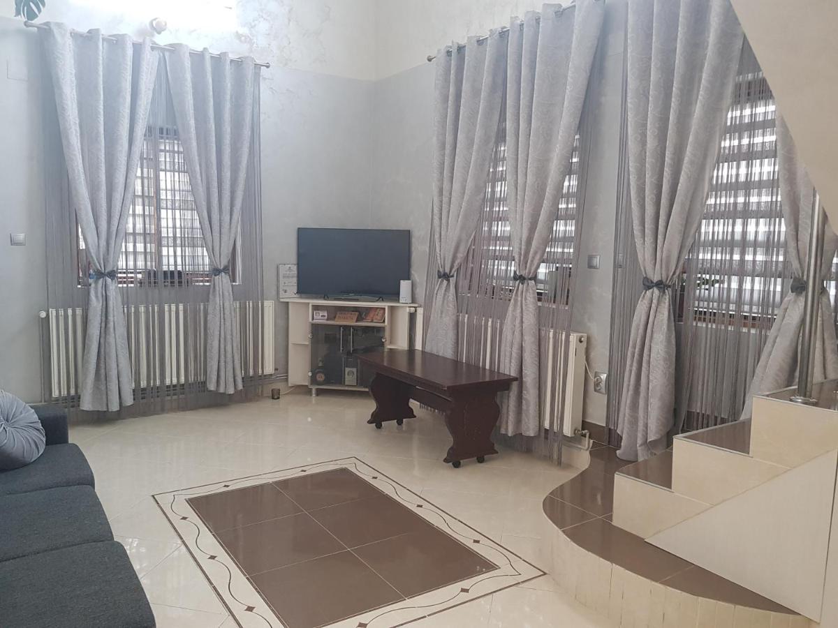 Casa Delia Hotell Călimăneşti Exteriör bild
